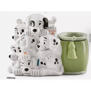 Gently used scentsy Dalmatians warmer
